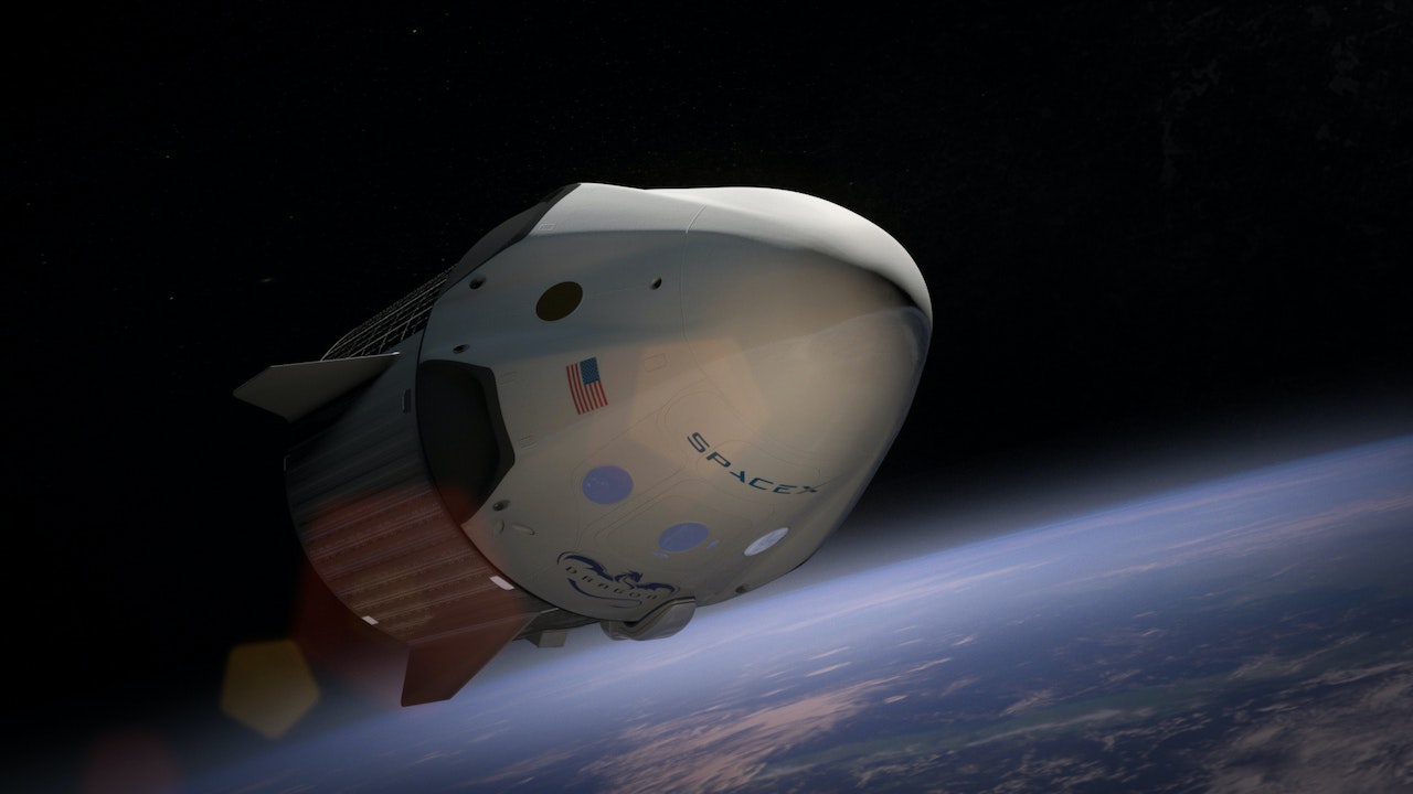 spacex dragon space capsule