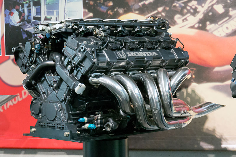 v10 f1 engine